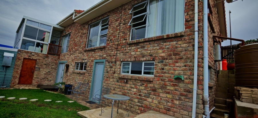 5 Bedroom Property for Sale in Dana Bay Western Cape